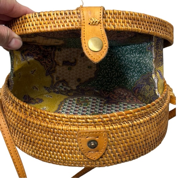 Novum Crafts Round Rattan Wicker Boho Summer Beach Crossbody Bag - Picture 3 of 9